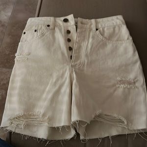 BRAND NEW OFF WHITE TATTERED JEAN SHORTS NEW